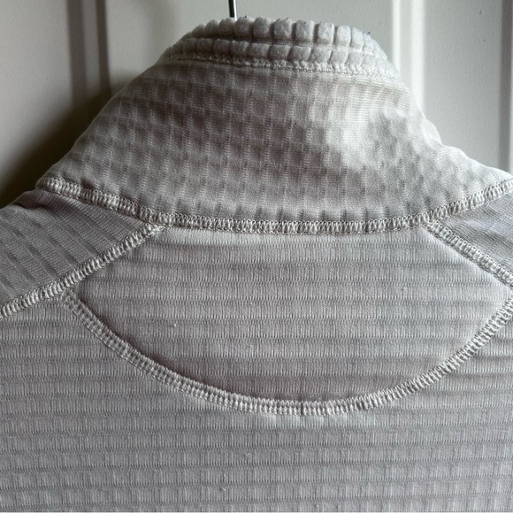 Patagonia Worn Wear Quarter Zip Pullover Sweater Size Large Eggshell Cream fall - Picture 11 of 17